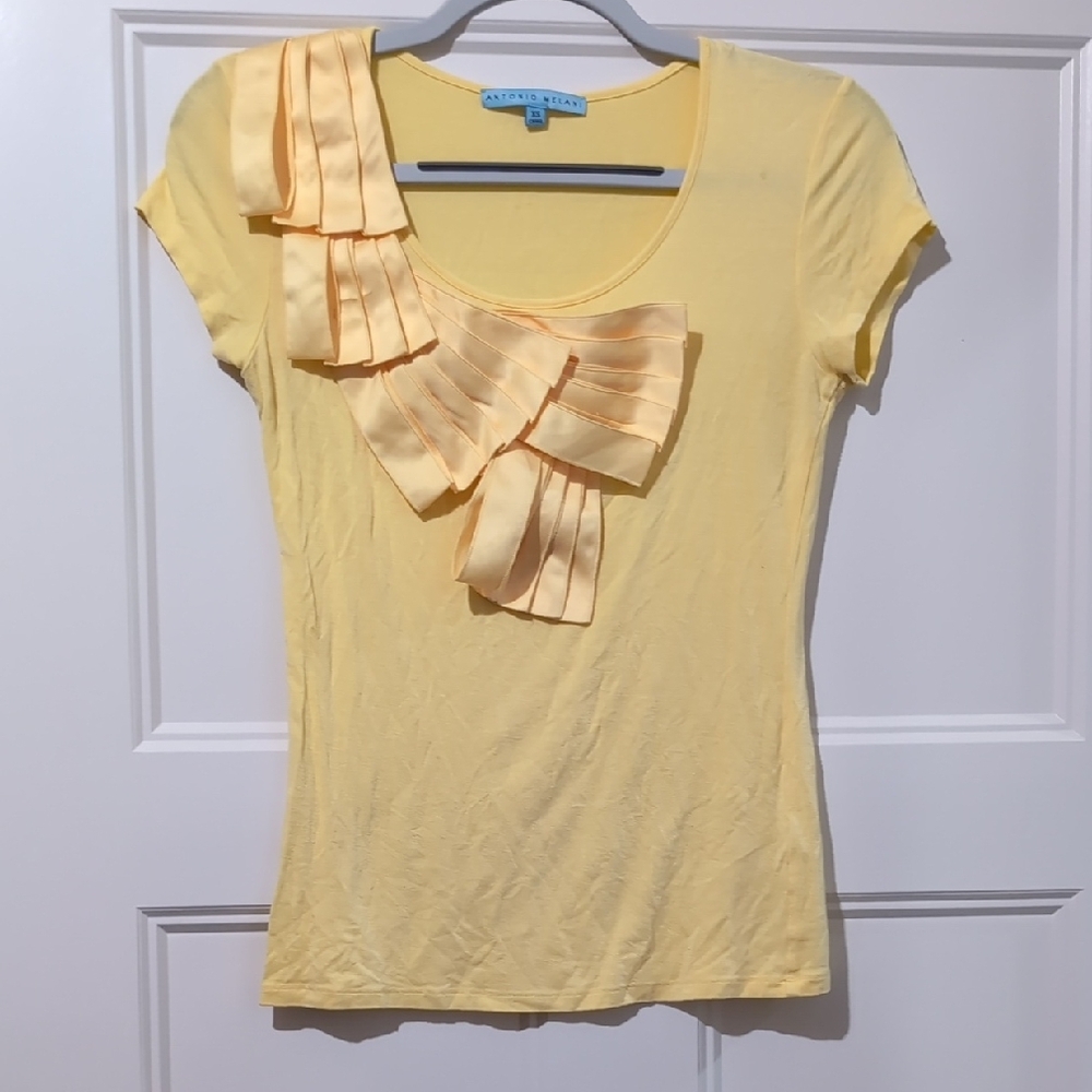 ANTONIO MELANI Yellow Cream Ruffled Blouse Short Sleeve